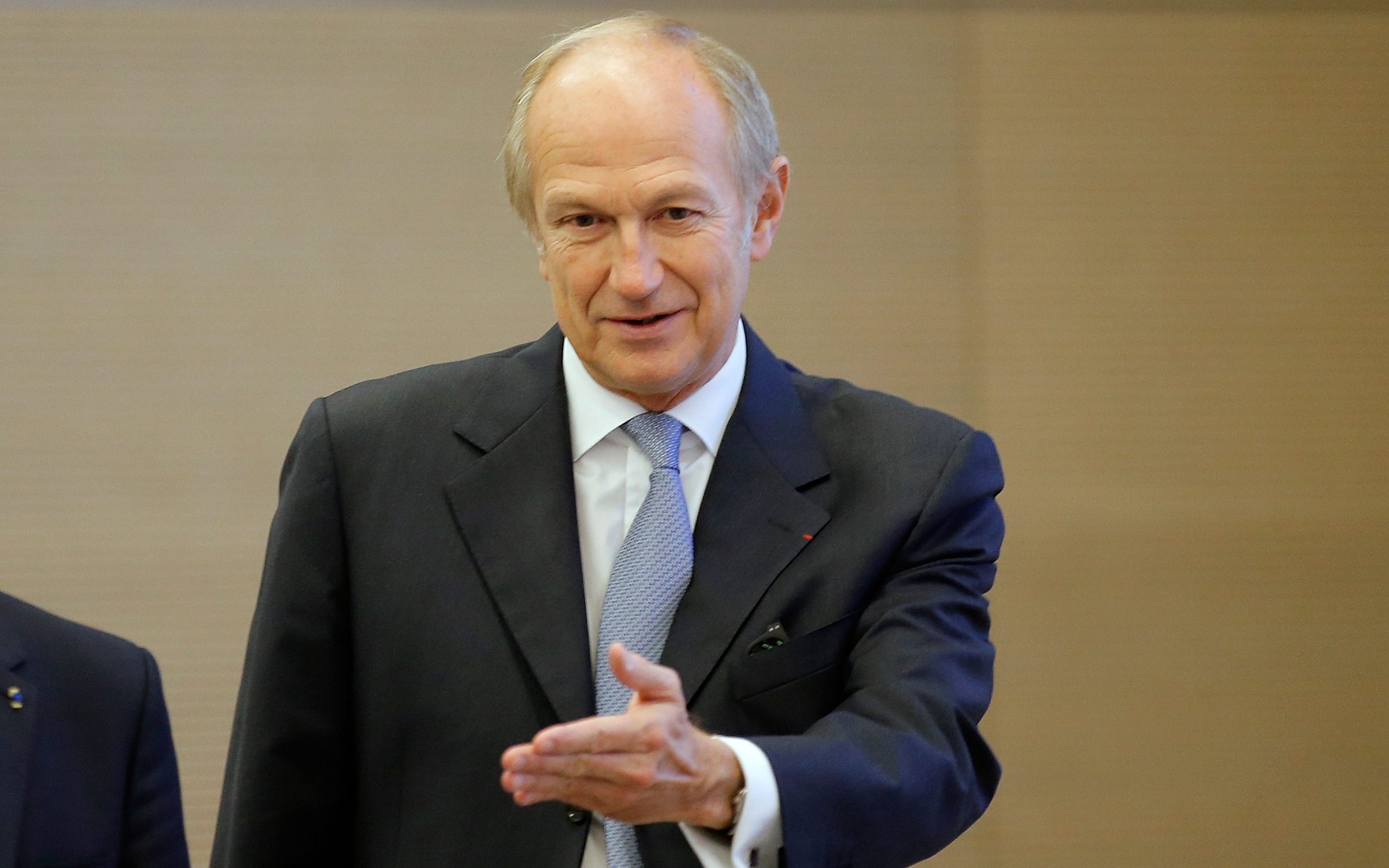 αποχωρεί-από-ceo-της-loreal-ο-ζαν-πολ-αγκόν-561119302