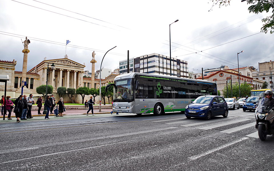 Το πρώτο δρομολόγιο ηλεκτρικού λεωφορείου με επιβάτες-3
