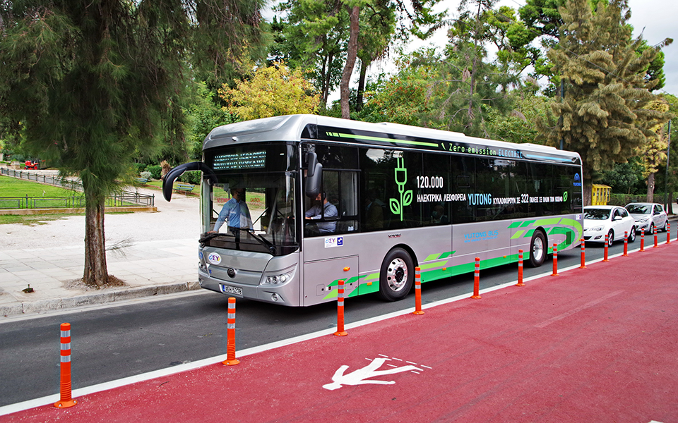 Το πρώτο δρομολόγιο ηλεκτρικού λεωφορείου με επιβάτες-1