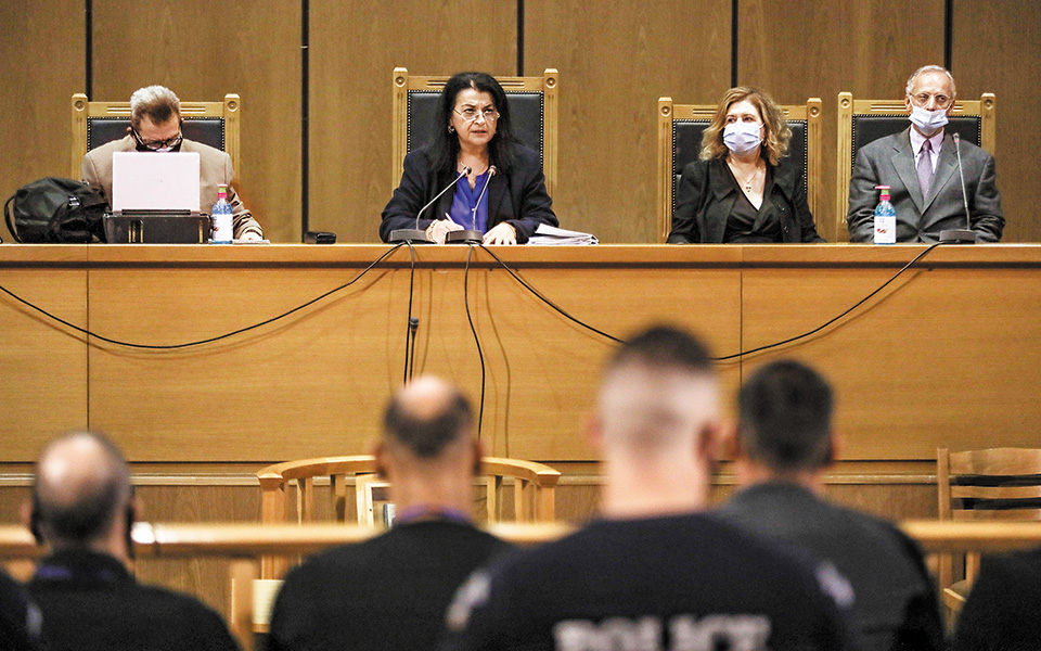 Απόφαση κάθαρσης για τη Δημοκρατία-1