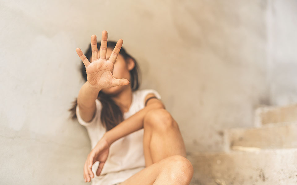 κακοποιημένοι-ανήλικοι-το-μαρτύριο-σ-561112396