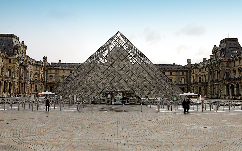 η-αποστροφή-του-ρίσκου-ενισχύει-τα-επε-561120493