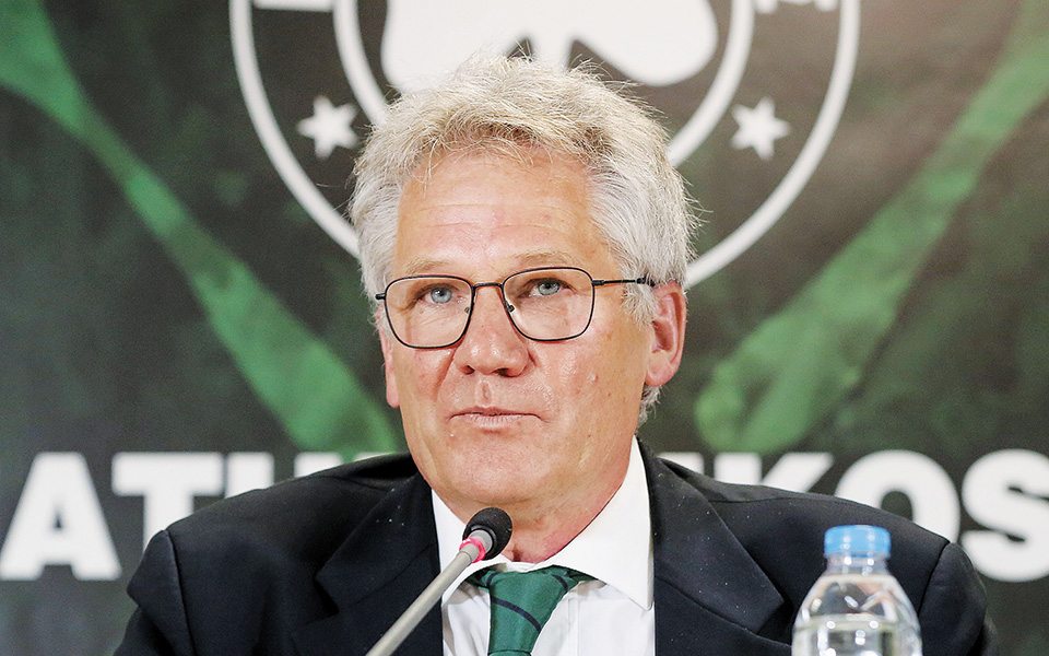 μπόλονι-με-σόκαρε-η-έλλειψη-αυτοπεπο-561124999