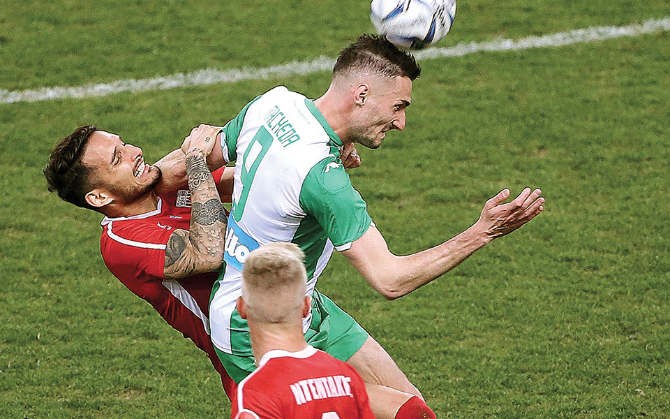 τραυματισμένη-αγωνιστική-561130078