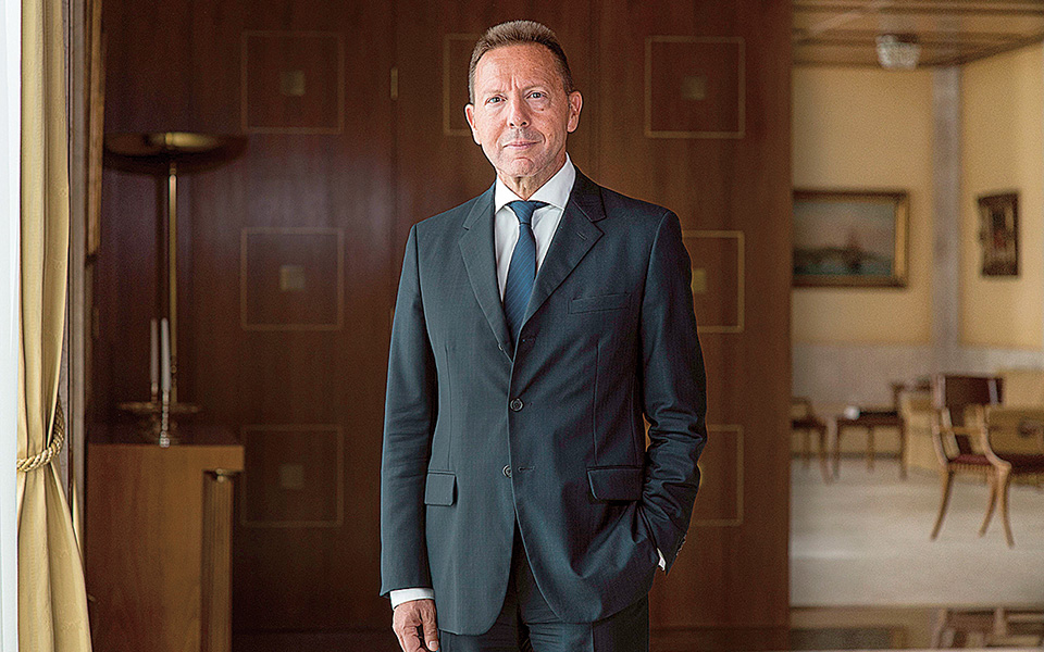 φρεσκοτυπωμένες-ενδιαφέρουσες-εκδόσ-561130339