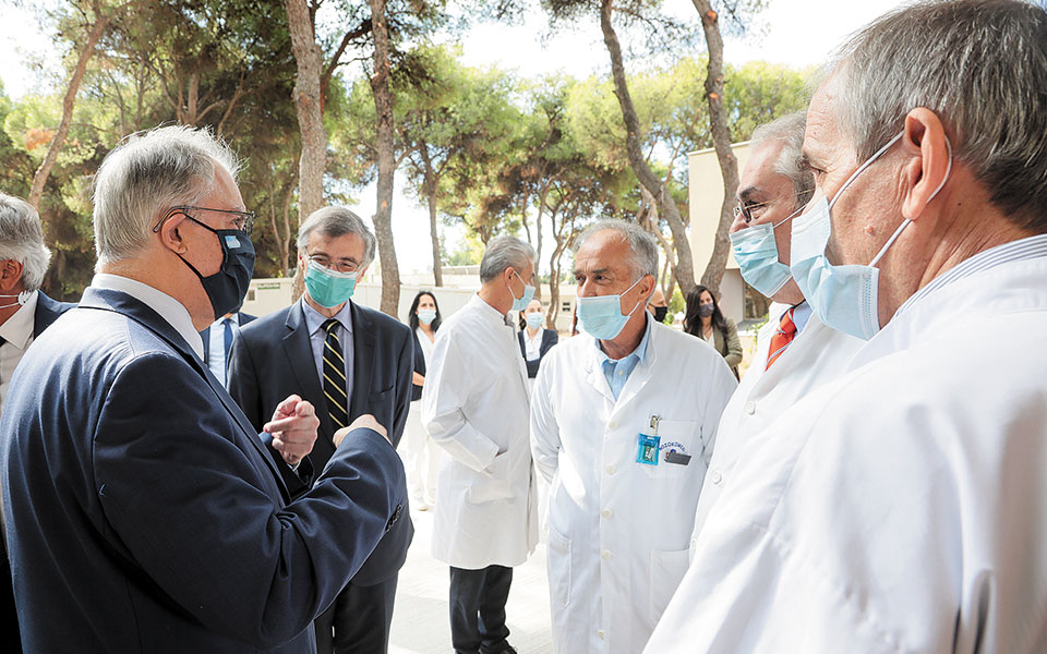 μια-ιστορία-μικρών-θαυμάτων-πίσω-από-τ-561130795