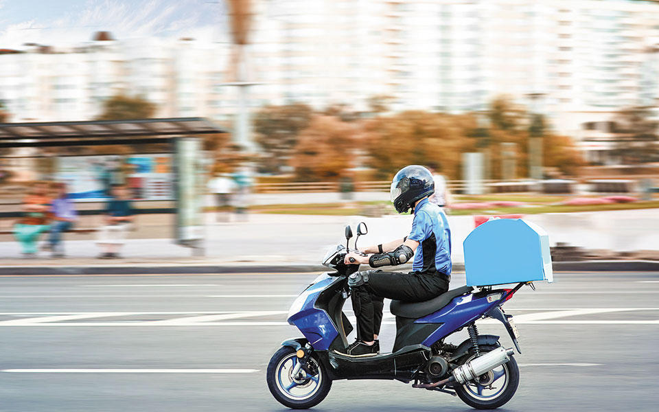 ξεπερνάει-τα-500-εκατ-η-αγορά-των-online-παραγγ-561134740