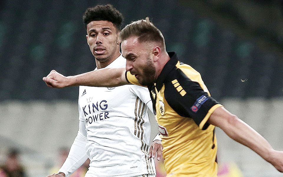 h-aek-έκανε-φάσεις-η-λέστερ-έβαζε-γκολ-561136618