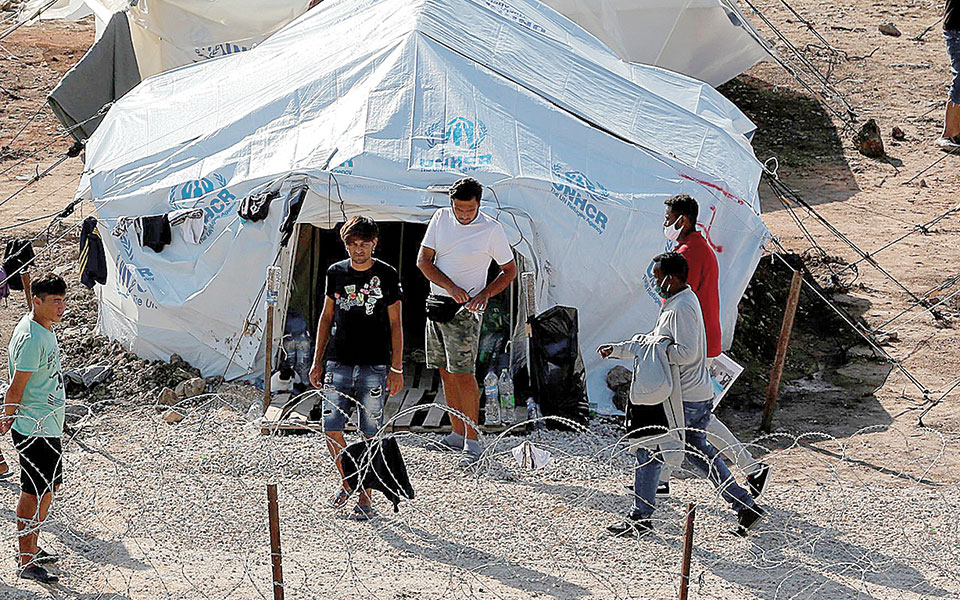 παραμένουν-στη-δομή-πικπα-οι-μετανάστ-561136711
