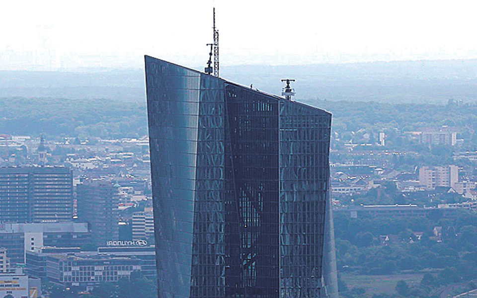 αποτελεσματική-υπό-όρους-η-bad-bank-561137554