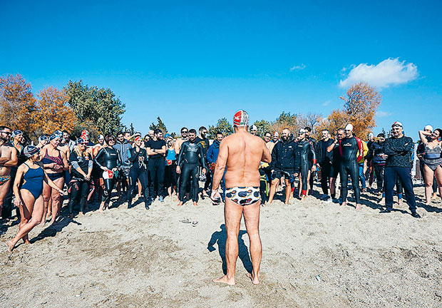 «Weswim»: το κίνημα που θα μας κάνει όλους χειμερινούς κολυμβητές-3