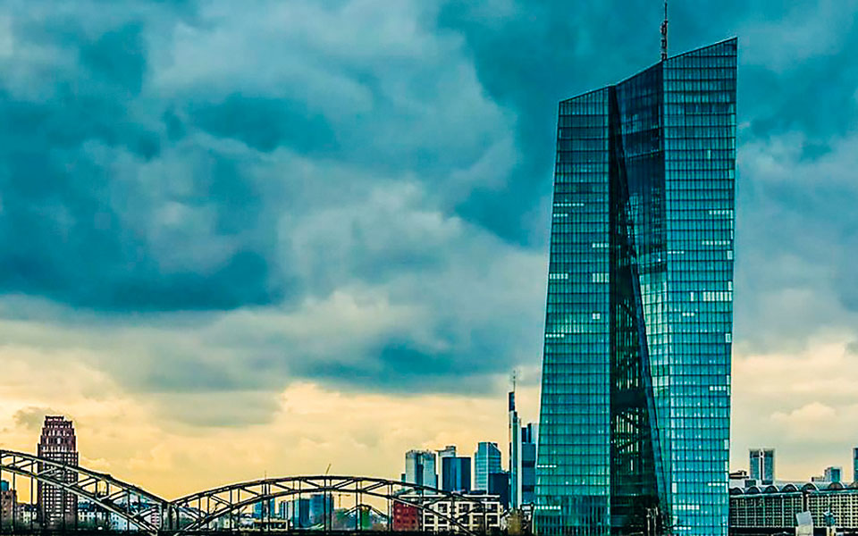 κόκκινος-οκτώβριος-στο-χρηματιστή-561138310