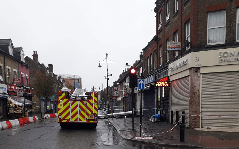 τουλάχιστον-δύο-νεκροί-από-έκρηξη-στο-561126235