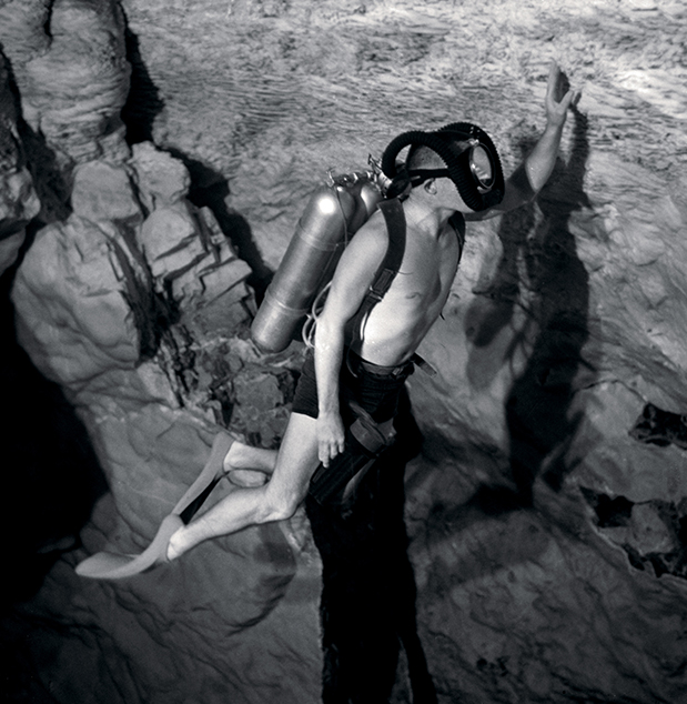 BLANCPAIN Fifty Fathoms Bathyscaphe Day Date Desert Edition-3