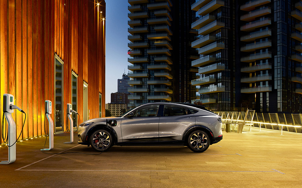 η-ford-απαλλάσσει-τους-κατόχους-της-ηλεκτ-561115972