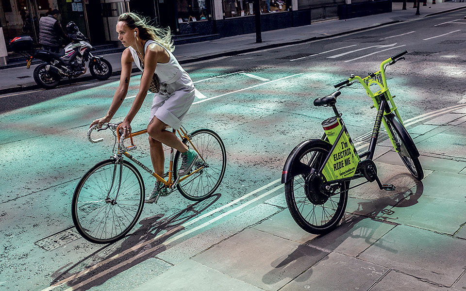 Όταν η Ελλάδα ερωτεύτηκε τα ηλεκτρικά ποδήλατα-2