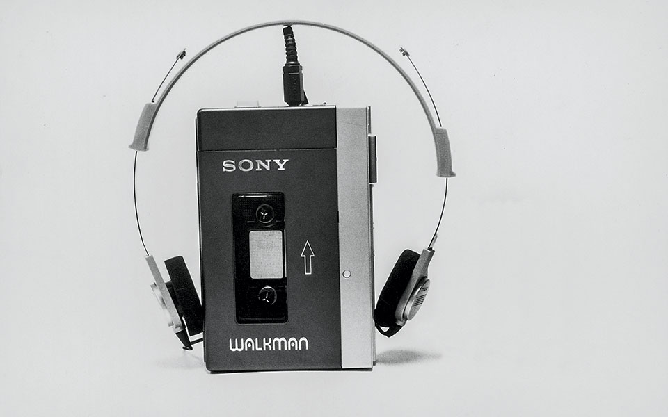 η-σύγχρονη-κουλτούρα-γράφτηκε-σε-μια-ά-561133468