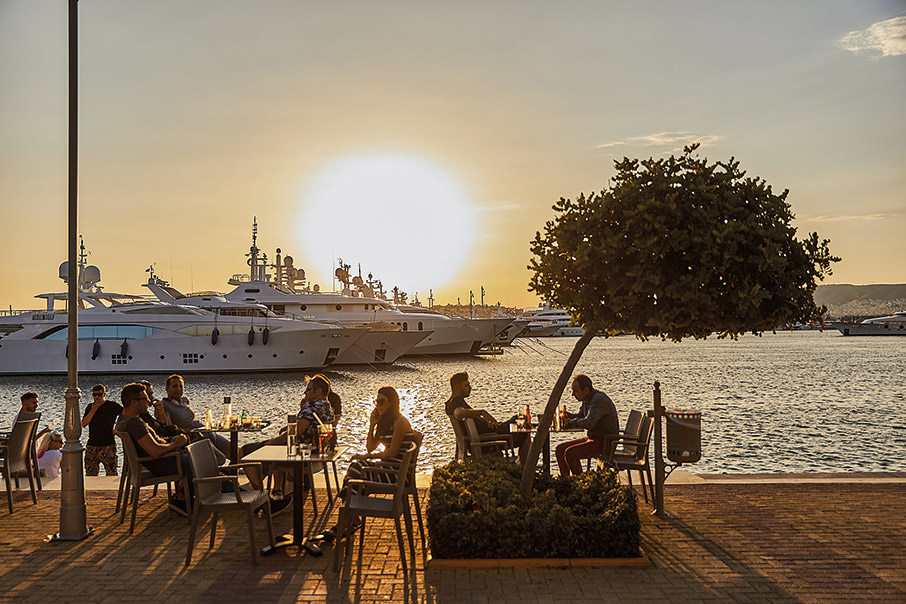 Ντόλτσε βίτα στην Αθηναϊκή Ριβιέρα-6