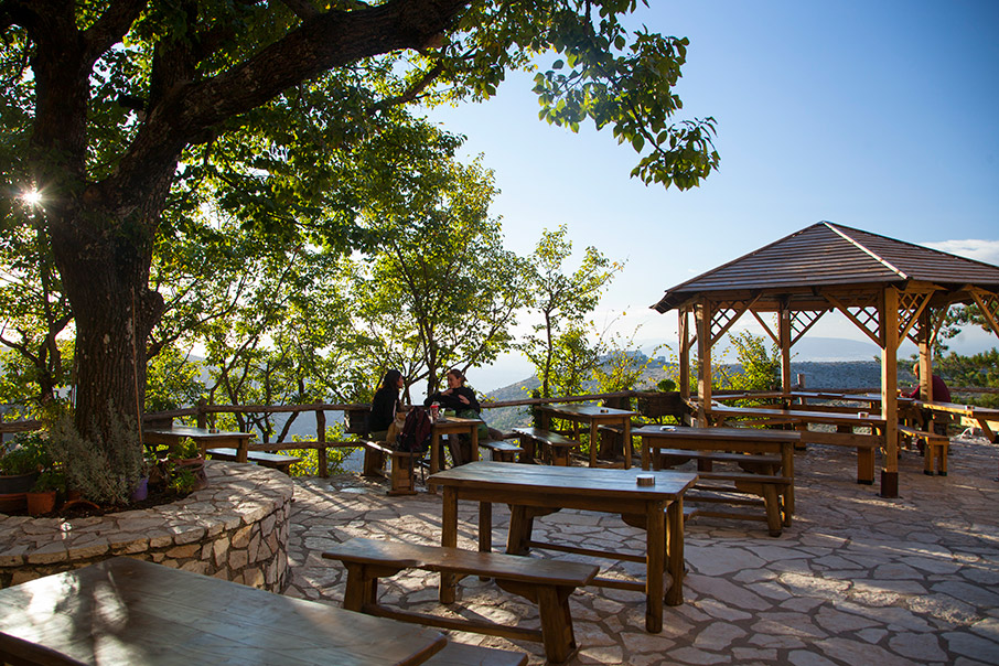 Στις εξοχές της Πάρνηθας και του Χορτιάτη-5