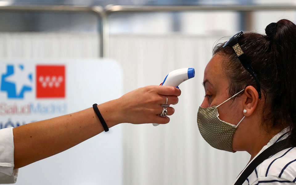 έρευνα-ασθενείς-με-μέτρια-συμπτώματα-561135082