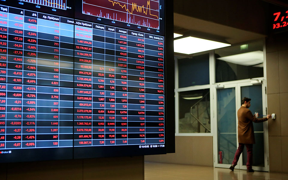 ξεκίνησε-ανοδικά-αλλά-έκλεισε-με-πτώσ-561134224