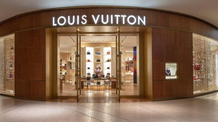 lmmh-αγοράζει-τελικά-την-tiffany-πιο-φθηνά-561135604