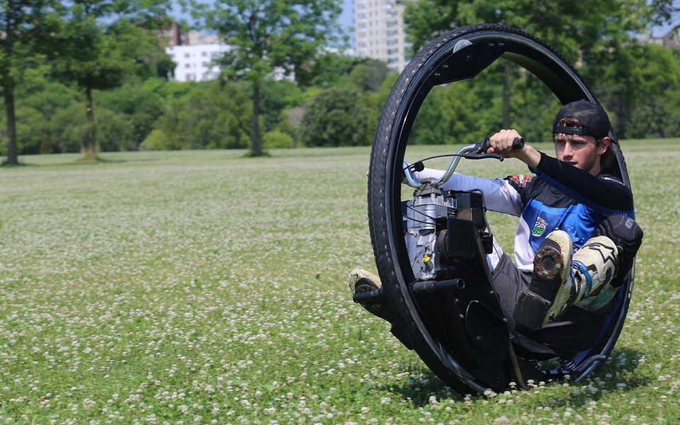 όταν-ο-άνθρωπος-εφηύρε-τον-τροχό-αλλ-561104365
