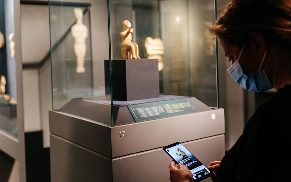 mια-high-tech-επίσκεψη-στο-μουσείο-κυκλαδικής-561129106