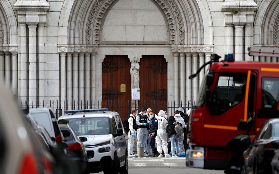 κύμα-επιθέσεων-σε-γαλλικούς-στόχους-561135505