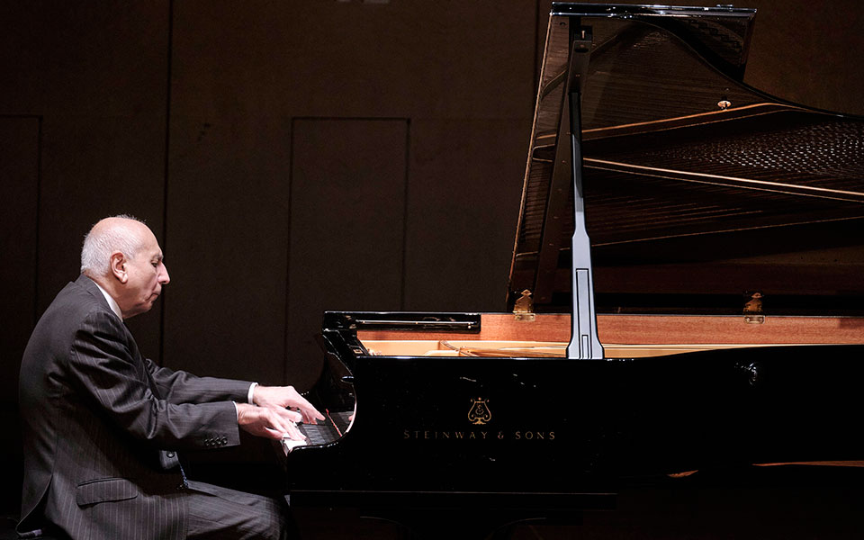 ανισο-ρεσιτάλ-του-μαρτίνου-τιρίμου-με-561129700