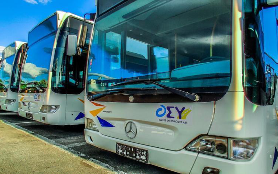 στους-δρόμους-της-αθήνας-τα-πρώτα-επιπ-561099652