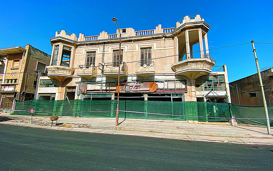 Στα Βαρώσια των ποιητών, των δακρύων…-3