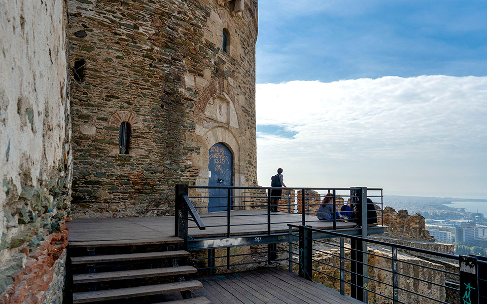 μια-παύση-προσωρινή-561129397