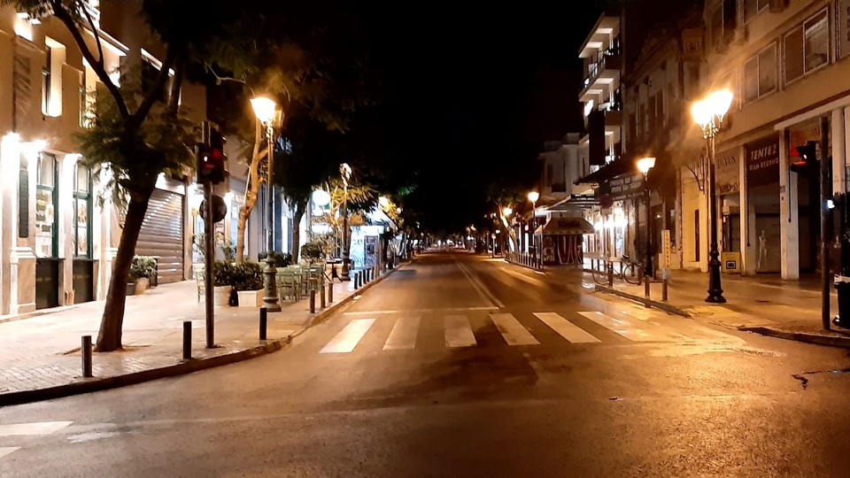 Απαγόρευση κυκλοφορίας: Οδοιπορικό της «Κ» στην άδεια Αθήνα (εικόνες)-14