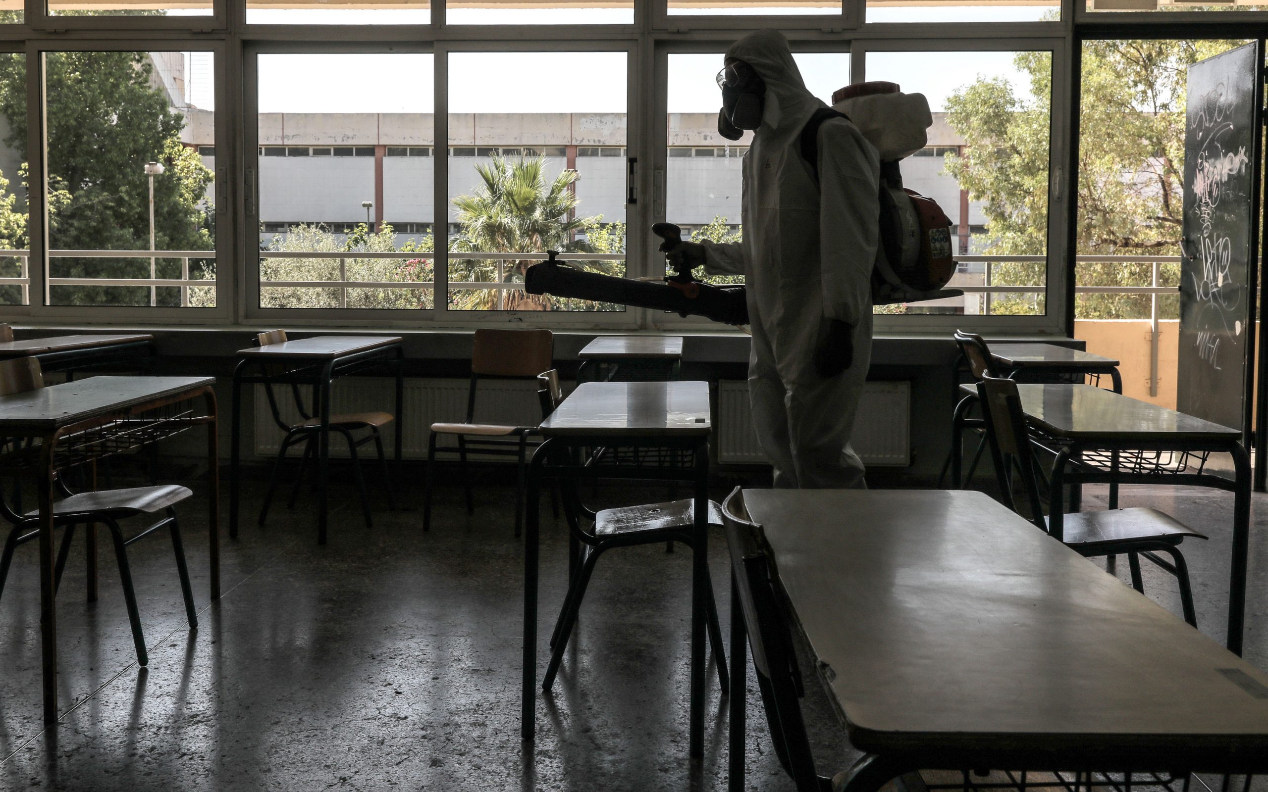 θεσσαλονίκη-απολύμανση-σε-τρία-σχολε-561122062