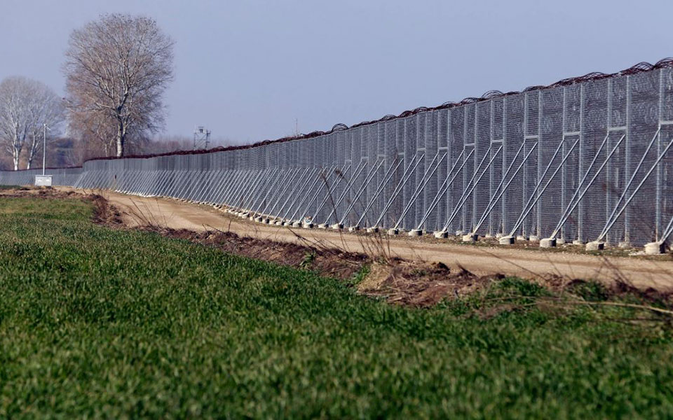 handelsblatt-η-ελλάδα-θωρακίζεται-σε-έβρο-και-αιγ-561122908