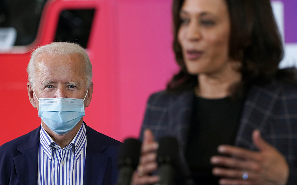 η-ευρώπη-ψηφίζει-μπάιντεν-και-ανησυ-561110917