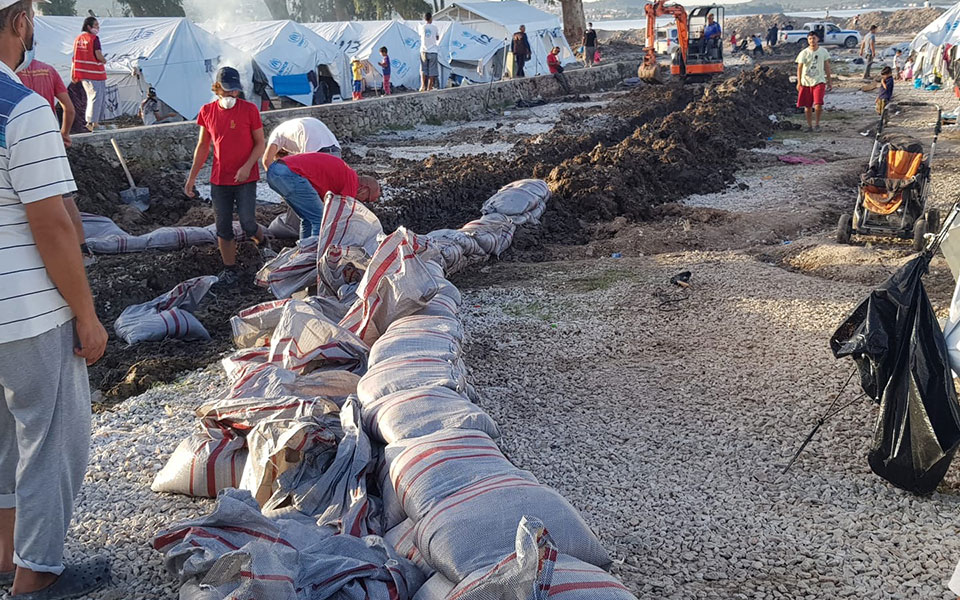 Πυρετώδεις εργασίες στο Καρά Τεπέ-2