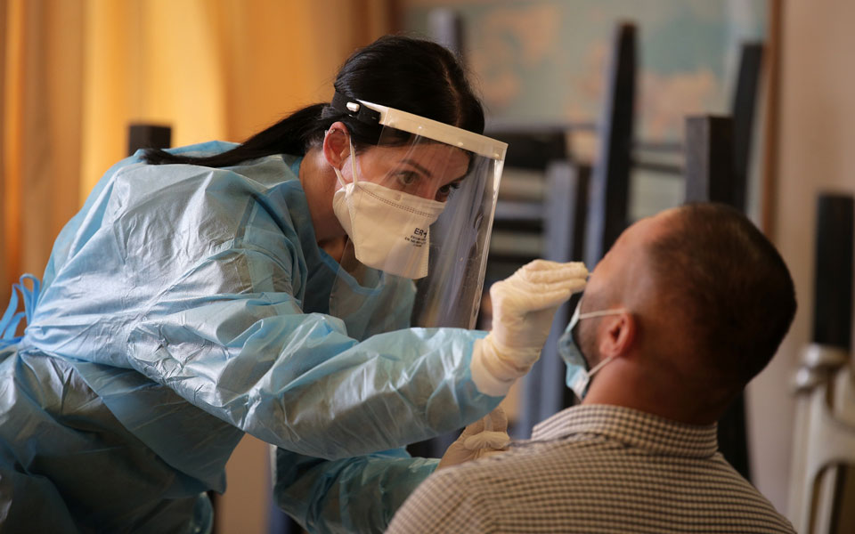 εοδυ-οκτώ-θετικά-δείγματα-σε-340-τεστ-στο-561122761