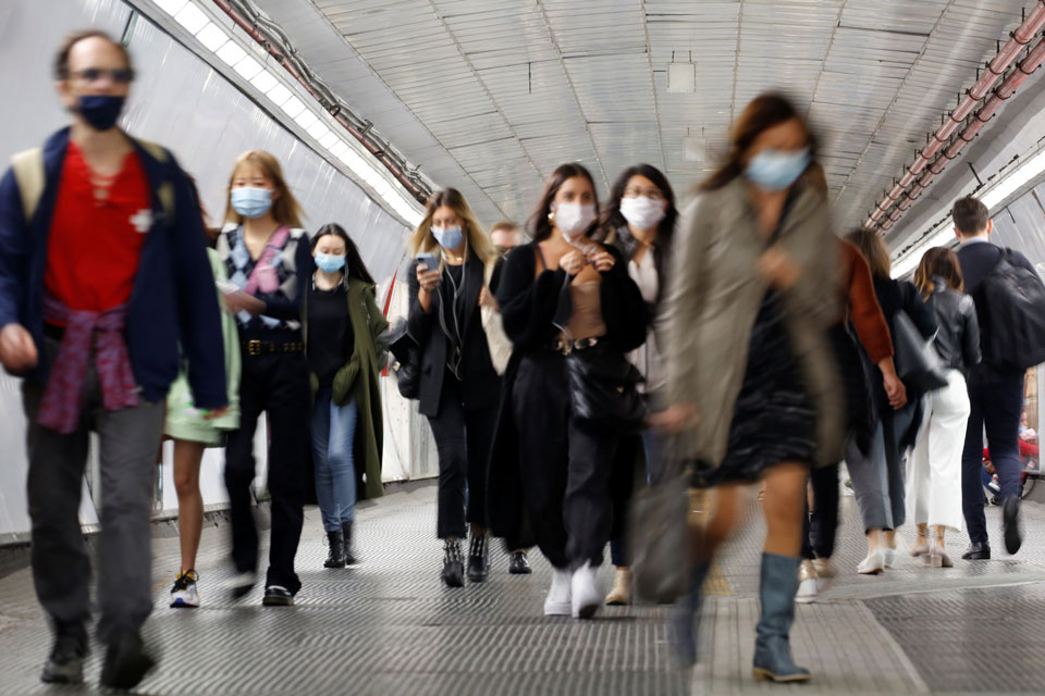 που-προσοχή-ο-κόσμος-κουράστηκε-από-τα-561106171