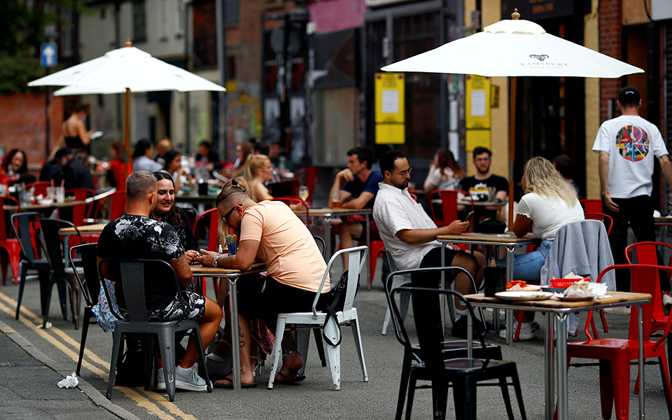 Καμπανάκι ΕΕ: Η κατάσταση με την Covid-19 χειροτερεύει-2