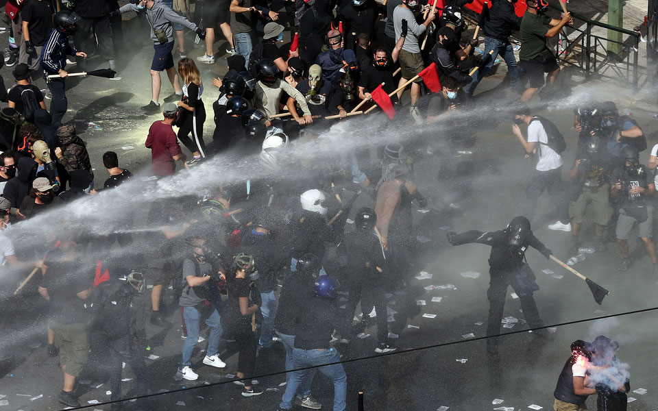 δίκη-χρυσής-αυγής-πανηγυρισμοί-και-επ-561107356