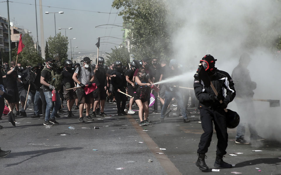 Δίκη Χρυσής Αυγής: Πανηγυρισμοί και επεισόδια μετά την δικαστική απόφαση-1