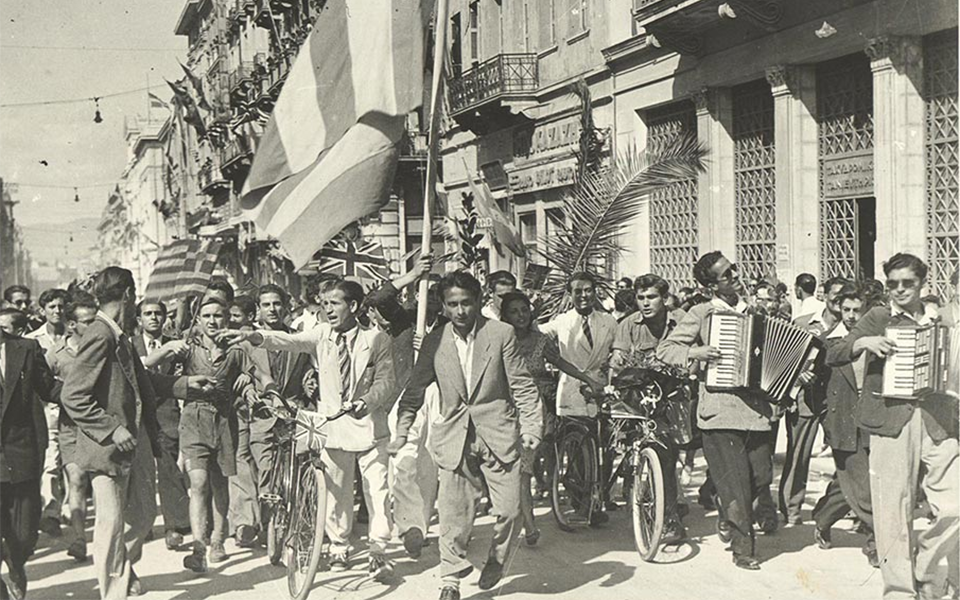 δύο-εκπομπές-για-την-επέτειο-της-απελε-561113293