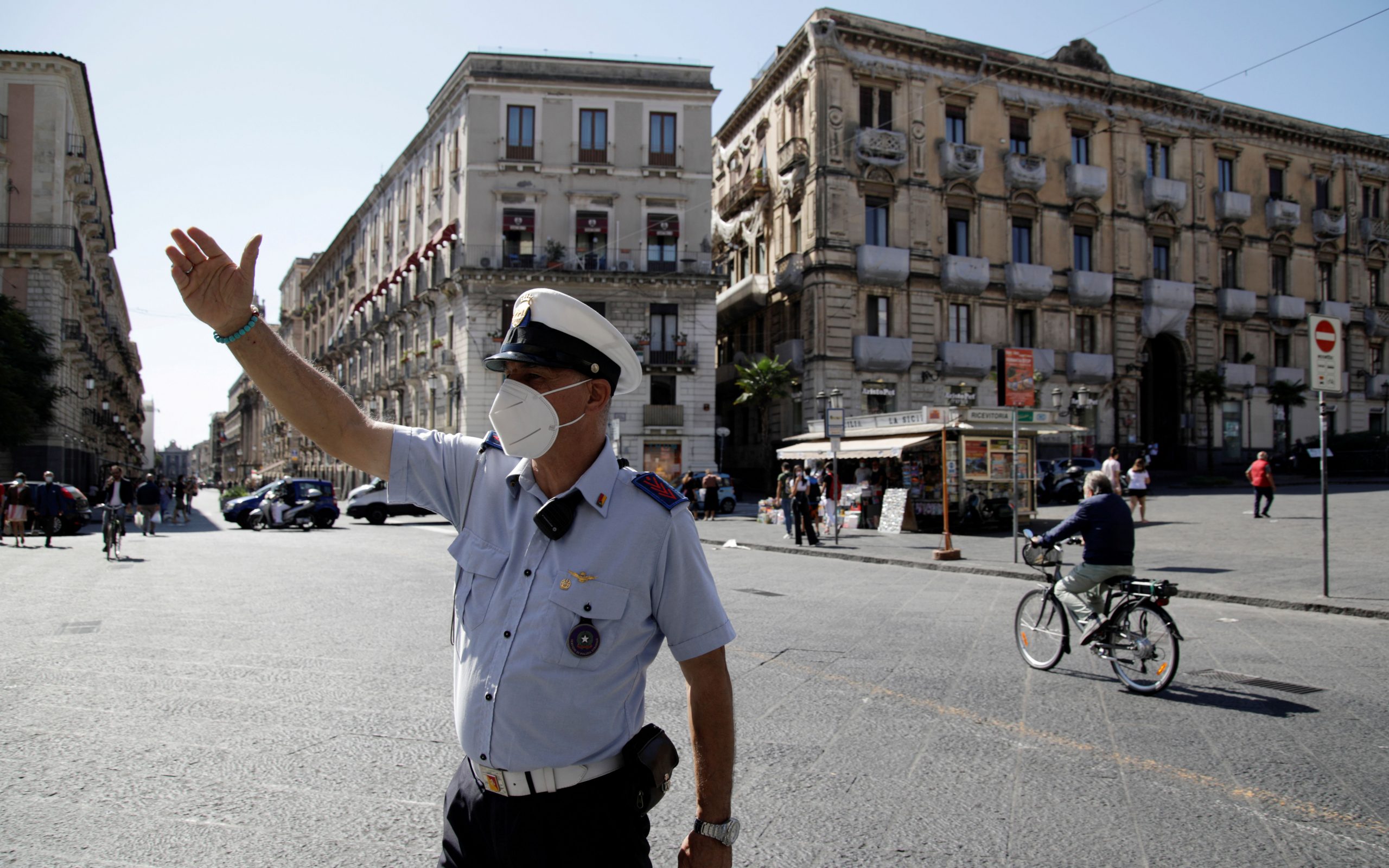 η-ιταλία-εξετάζει-παράταση-της-κατάστ-561099439