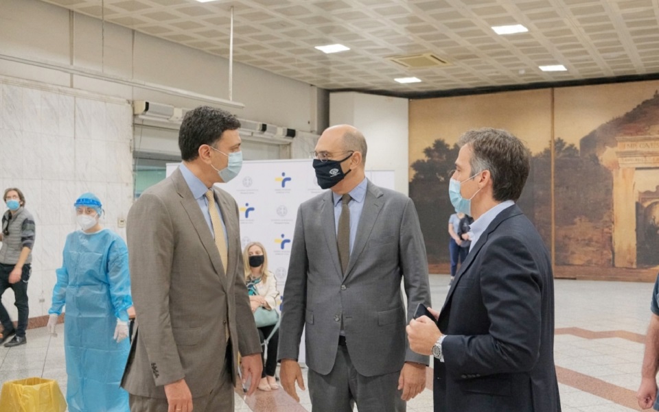 rapid-test-στο-mετρό-συντάγματος-με-sms-το-αποτέλ-561123790