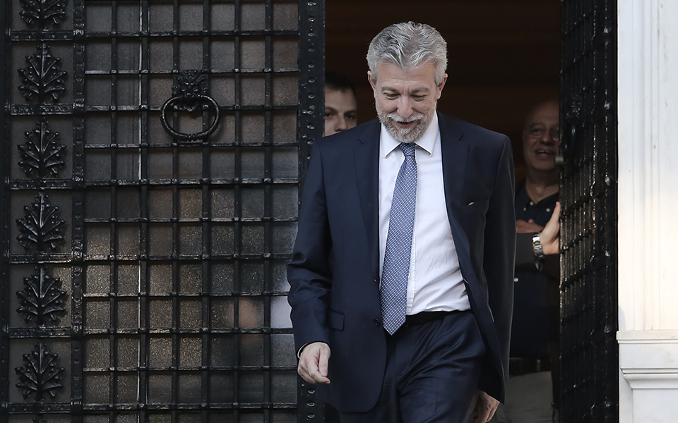 συριζα-οι-δηλώσεις-κοντονή-είναι-απαρ-561109123