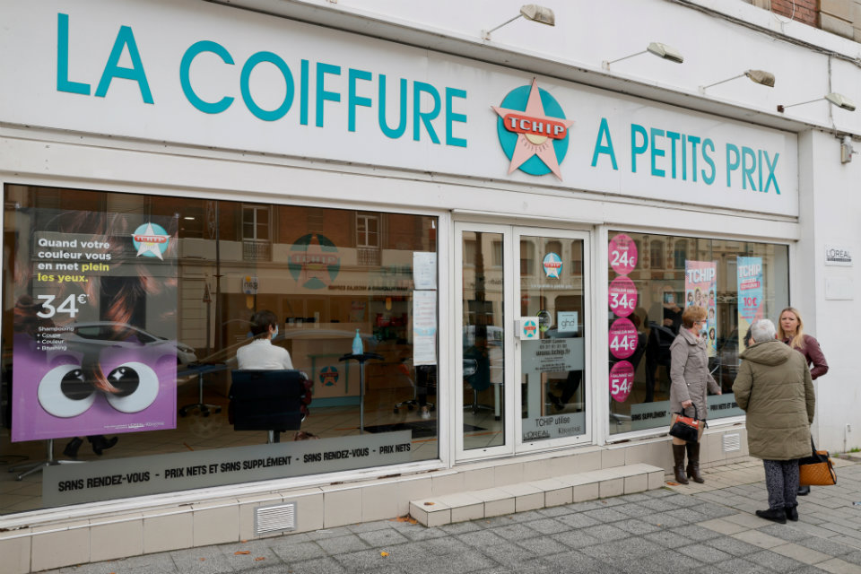 γαλλία-αυξήθηκαν-τα-ραντεβού-στα-κομμ-561136204