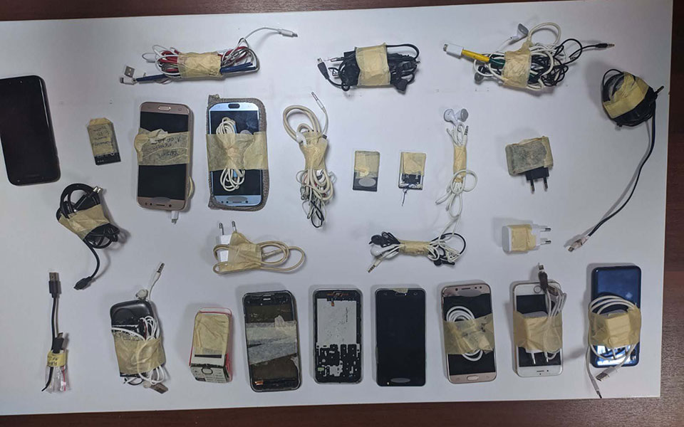 Φυλακές Κορυδαλλού: Μαχαίρια, κατσαβίδια και σουβλιά (εικόνες)-3