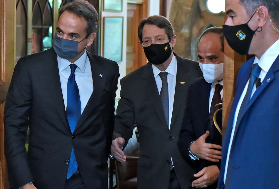 Καταδίκη της παραβατικής συμπεριφοράς της Τουρκίας από την Τριμερή-1